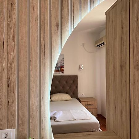 Kontiki Apartments Улцинь Экстерьер фото