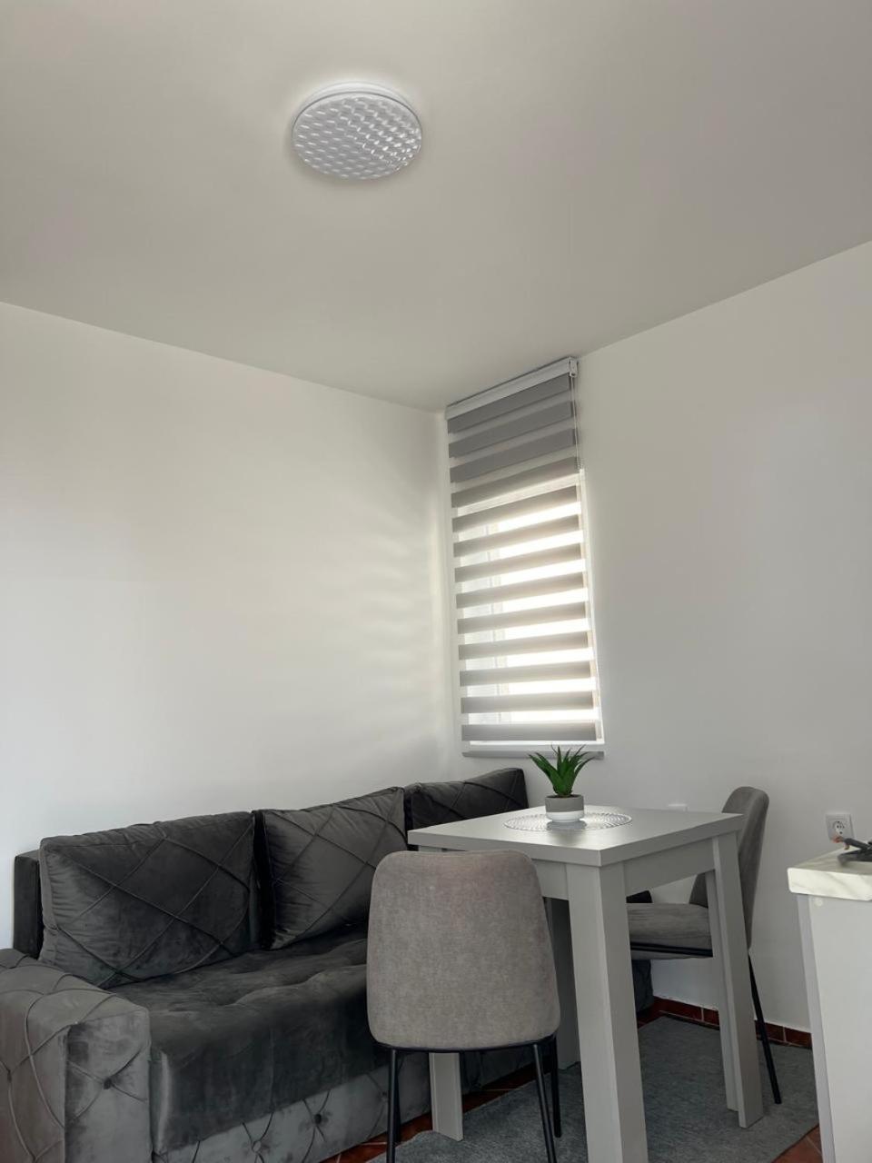 Kontiki Apartments Улцинь Экстерьер фото